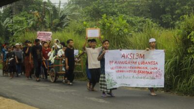 Peduli Lingkungan, Santri Annuqayah Lakukan Aksi Tolak Sampah Plastik