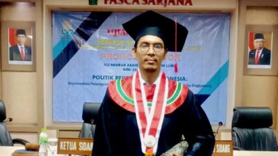 Inspiratif: Ali Akhbar Sabet Gelar Doktor Termuda di Kalbar